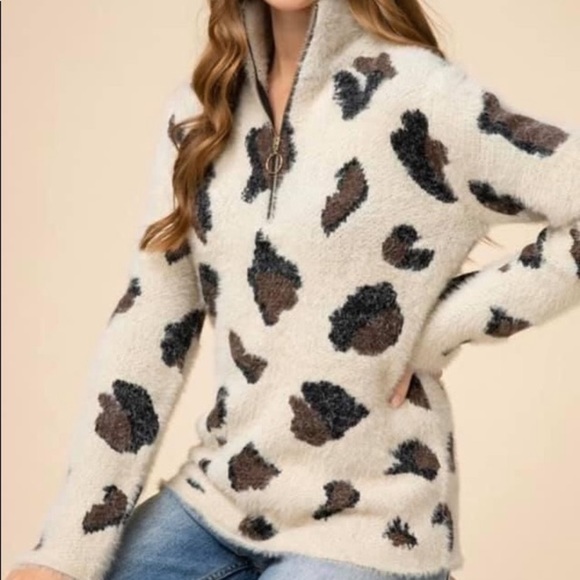 entro Sweaters - ENTRO Leopard Print Sweater